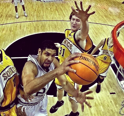 育与社会贡 育与社会贡