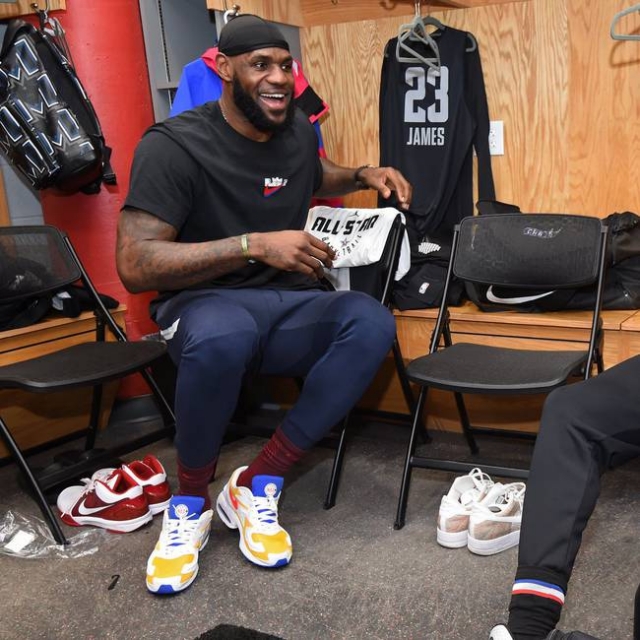 用防守拖回 用防守拖回